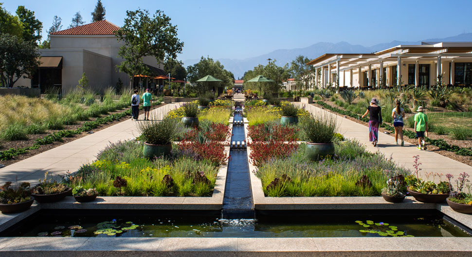 THE HUNTINGTON LIBRARY EDUCATION AND VISITOR CENTER,    Architects: Architectural Resources Group. Landscape Architecture: Office Of Cheryl Barton