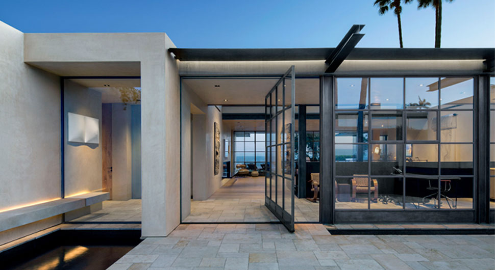 LAGUNA BEACH RESIDENCE,     Architects: R. Douglas Mansfield 